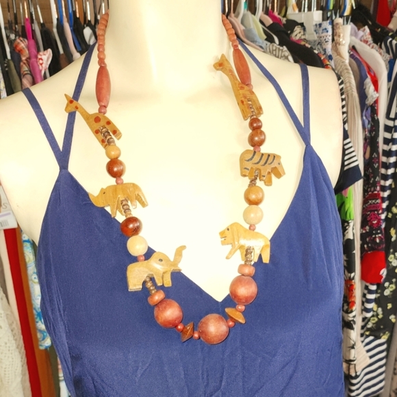 VINTAGE Rare 80s Boho Safari Wooden Animal Chunky Necklace - Picture 7 of 13